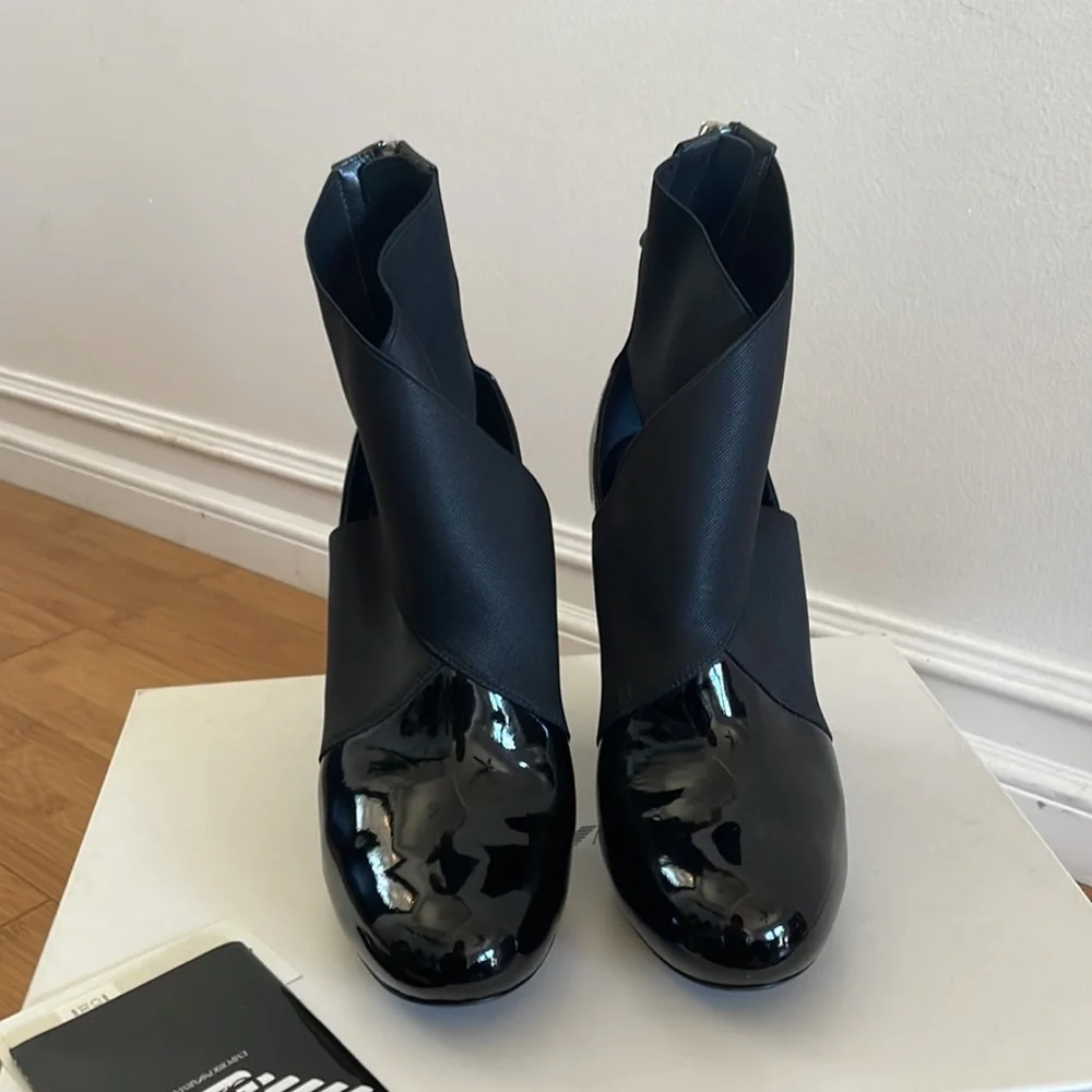 Emporio Armani black patent leather booties 38 - Picture 7 of 11
